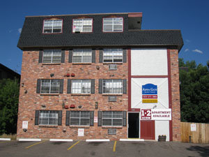Front of Aspen Gate